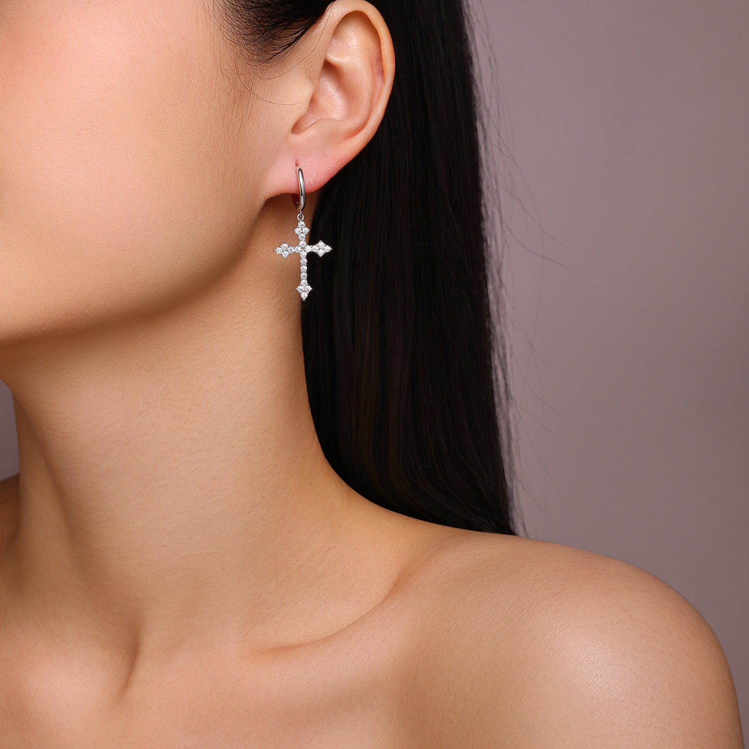 Z001-SE15379W01-Fluttering