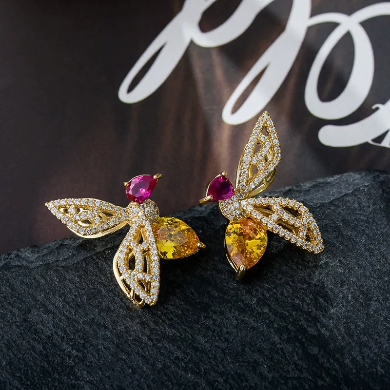 INS2245-Bee Brooch, Gold Insect Bee Brooch Pin Honey Bee Fashion Broach Small Jewelry Dainty Pearl Wedding Broach Personality Brooches Pin Dress Accessories for Women Men