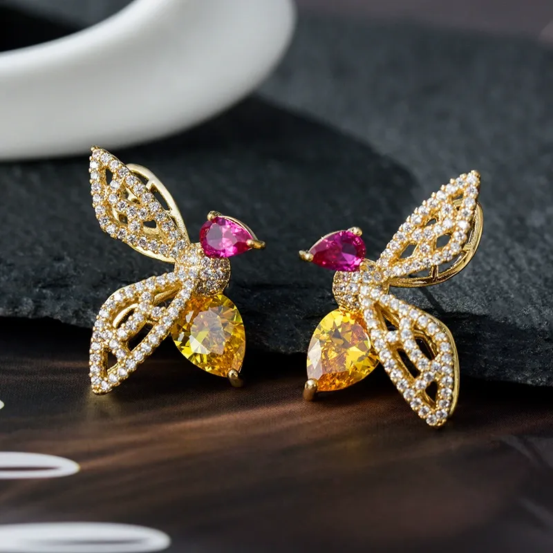 INS2245-Bee Brooch, Gold Insect Bee Brooch Pin Honey Bee Fashion Broach Small Jewelry Dainty Pearl Wedding Broach Personality Brooches Pin Dress Accessories for Women Men