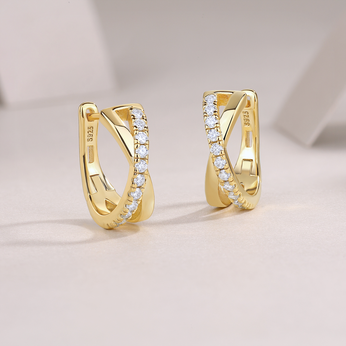 Z001-SE15296Y01-Graceful