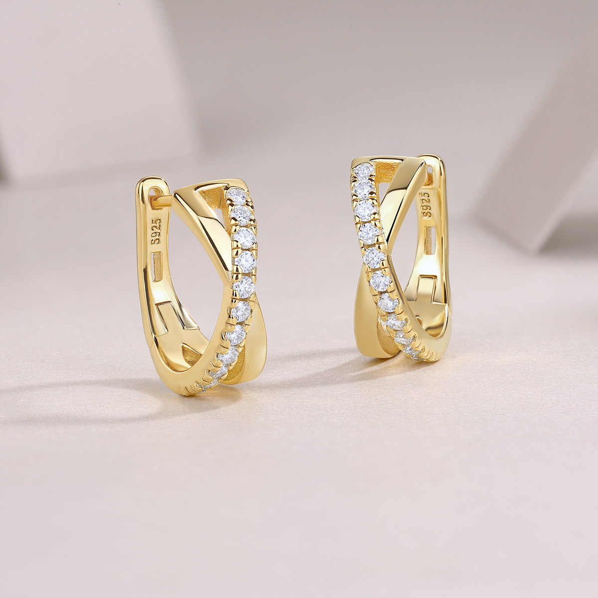 Z001-SE15296Y01-Graceful