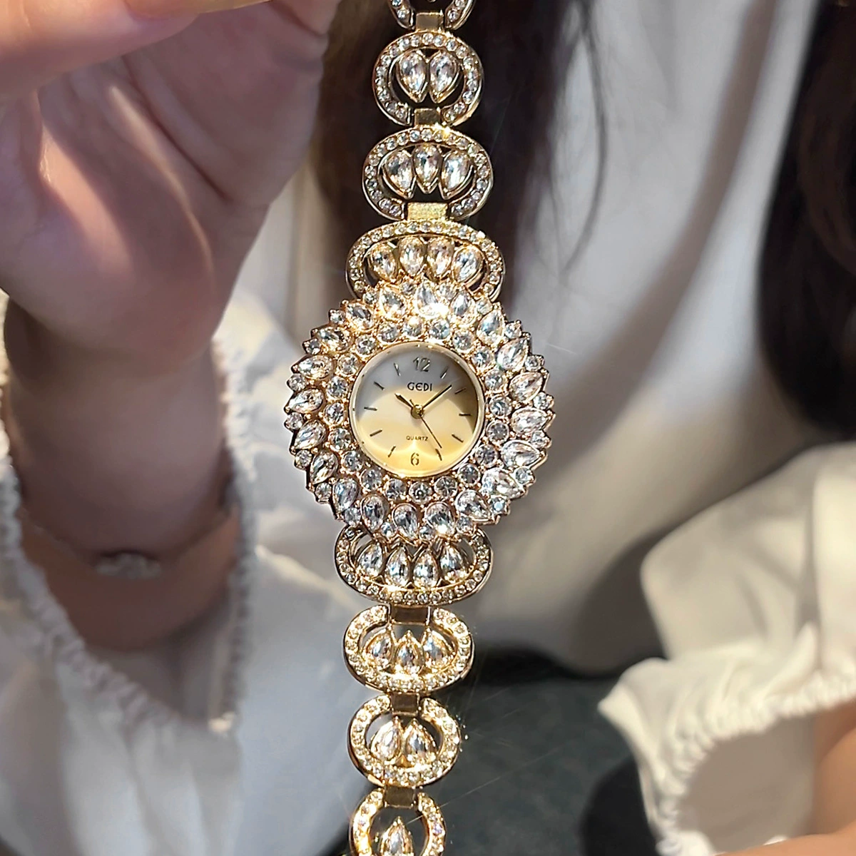 W-2021-JewelryWe Womens Iced Out Watch Diamond Rhinestones Gold/Silver Wristwatch Quartz Analog Dress Watch-Women