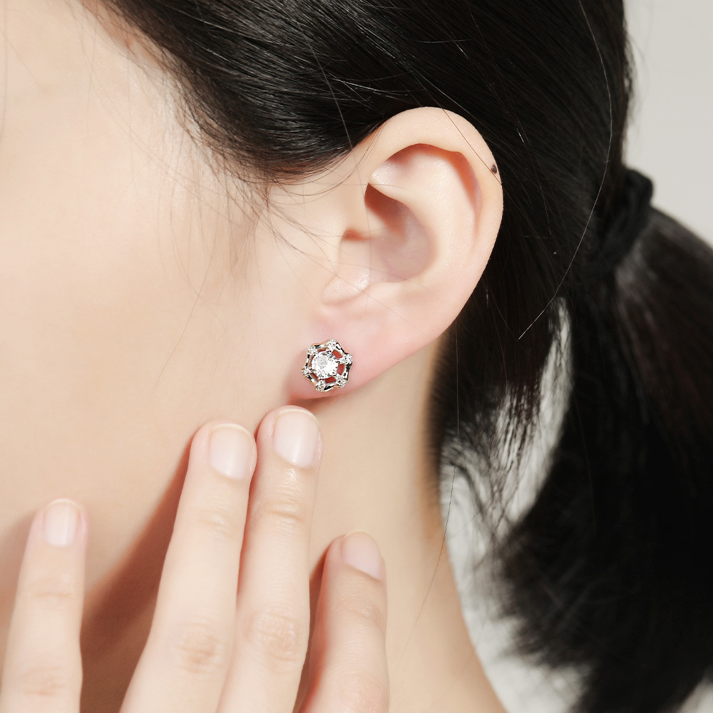 INS2190-Moissanite Flower Stud Earrings for Women & Men 0.6CT-2CT D Color VVS1 18k White Gold Plated 925 Sterling Silver Hypoallergenic Earrings Gift Jewelry with GRA Certification