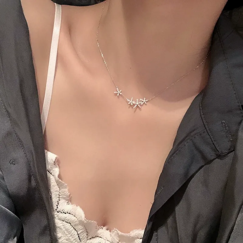 INS3096-Reffeer Solid 925 Sterling Silver Cubic Zirconia Flower Necklace Choker for Women Teen Girls Dainty Flower Pendant Necklace
