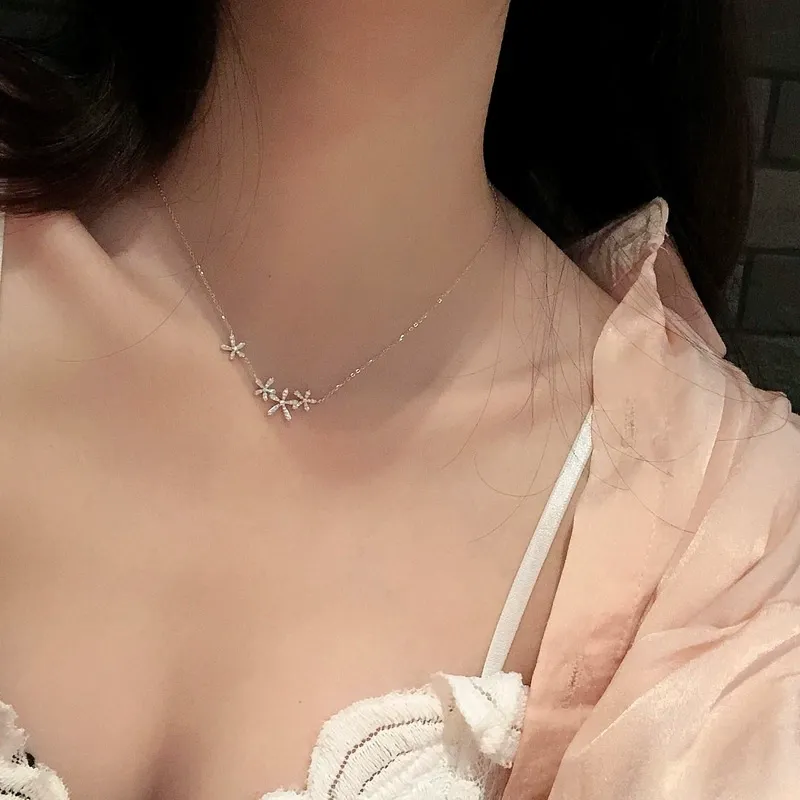 INS3096-Reffeer Solid 925 Sterling Silver Cubic Zirconia Flower Necklace Choker for Women Teen Girls Dainty Flower Pendant Necklace