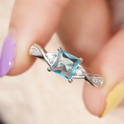 INS1153-1CT Aquamarine Ring 925 Sterling Silver Emerald Cut 8 * 6MM Sky Blue Aquamarine and White Moissanite Aquamarine Engagement Rings Aquamarine Gifts for Women