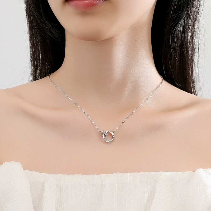INS3218-18K Gold Circle Intertwined Necklace, Moissanite Double Circle Necklace Pendant Necklace, Birthday Holiday Gifts for Wife, Girlfriend, Daughter (White Gold, 18K)