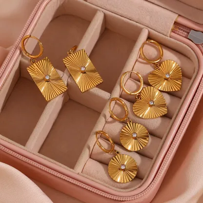 INS2265-VACRONA Gold Heart Hoop Earrings Huggie Earrings for Women 14k Gold Plated Small Hoops Earrings