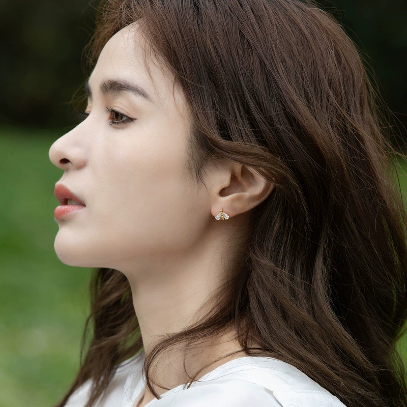 INS2288-16G Stainless Steel Small Bee Stud Earrings for Women Cute CZ Bumblebee Cartilage Studs Earring Conch Helix Rook Daith Piercing Jewelry