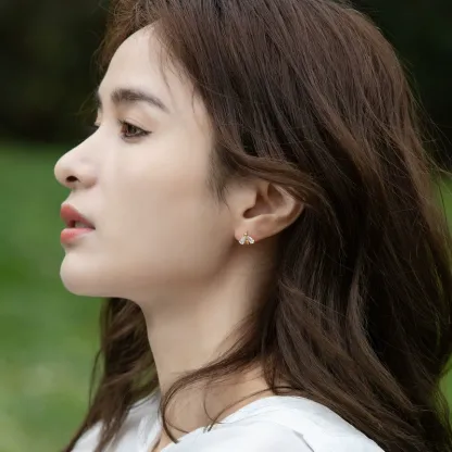 INS2288-16G Stainless Steel Small Bee Stud Earrings for Women Cute CZ Bumblebee Cartilage Studs Earring Conch Helix Rook Daith Piercing Jewelry