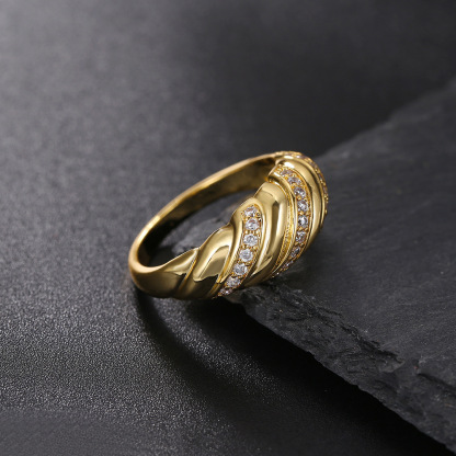 Z001-SR15514Y01-Gilt Light Twisted Dream Ring