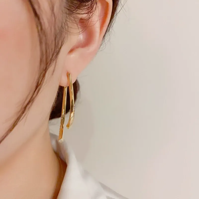 INS2429-SBLING Platinum-Plated or 18K Gold Plated or 18K Rose Gold Plated Cubic Zirconia Drop Earrings