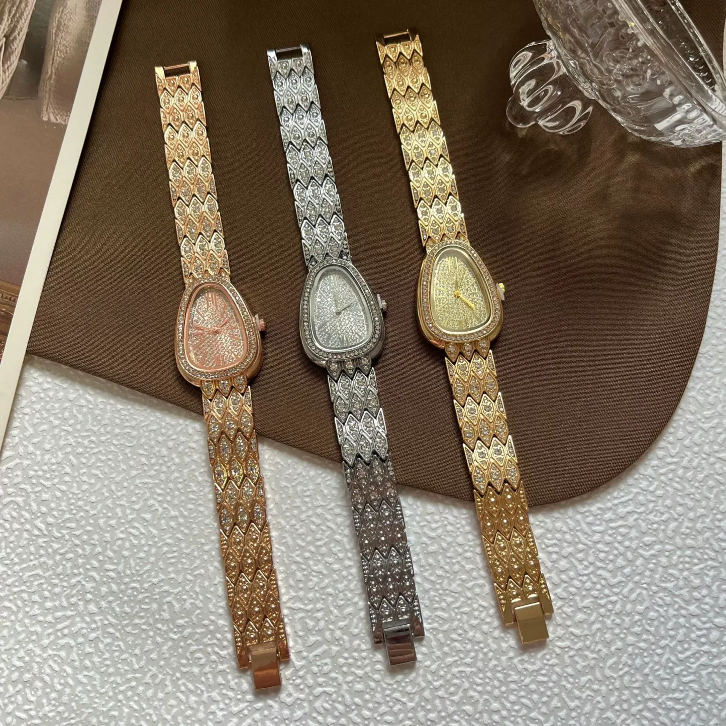 W-2031-Women's Bella // CV4600