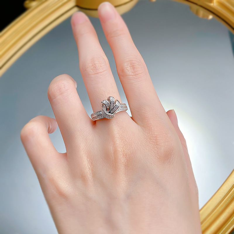 INS1152-SHELOVES 925 Sterling Silver Wedding Band for Women Twisting Swirl Engagement Wedding Rings Round CZ Sz 5-10