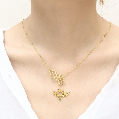 INS3253-KECHO Gold Bee Necklace Gifts for Mom Women 14k Yellow Gold Honeycomb Honey Bee Pendant Necklaces Love Heart Jewelry Gifts for Women Her Wife