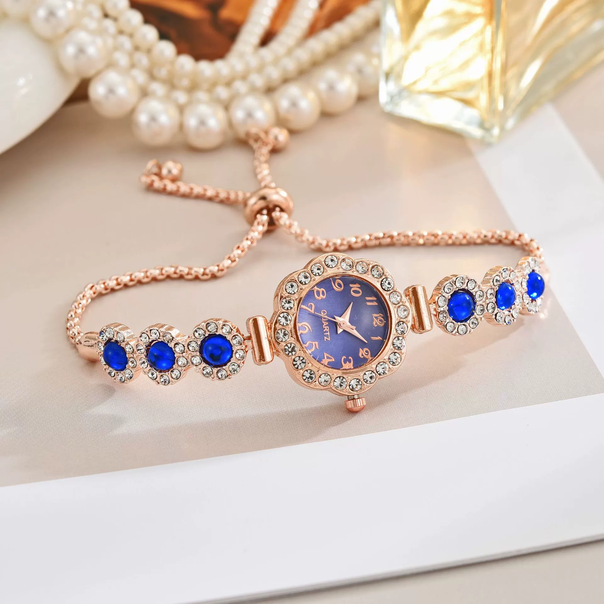 W-2043-Women Analog Quartz Watch with Diamonds Bracelet Dress Watch for Female Wristwatch with Rose Gold Bracelet