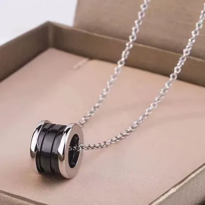 INS3137-S High-Grade Non-Allergic Jewelry Ceramic Necklace Elegant Boutique Two-Color