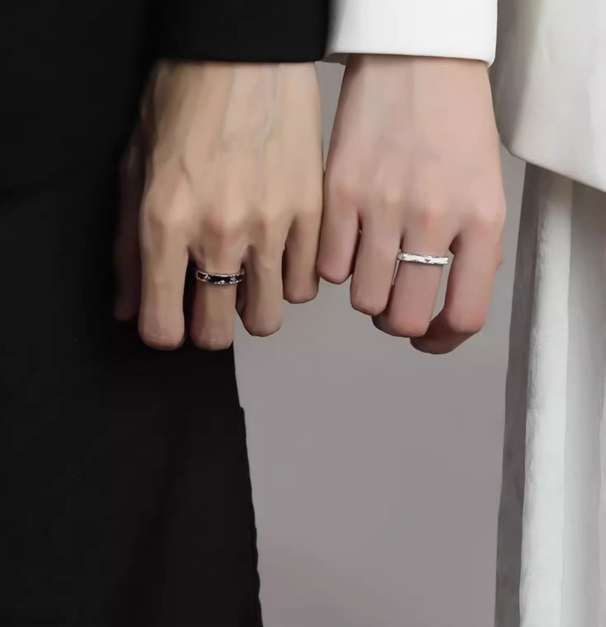 INS1056-Adjustable Matching Rings for Couple - Heart Gemstone Matching Promise Bands for Love, Romantic Engagement Ring for Couple, Wedding & Valentine's Gifts for Him/Her