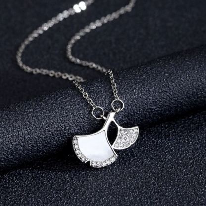 INS3247-Sonateomber Dainty Chain Simple Pendant Necklace for Women, Cute Statement Rhinestone Single Dangle Necklaces Thanksgiving Christmas Jewelry Gift