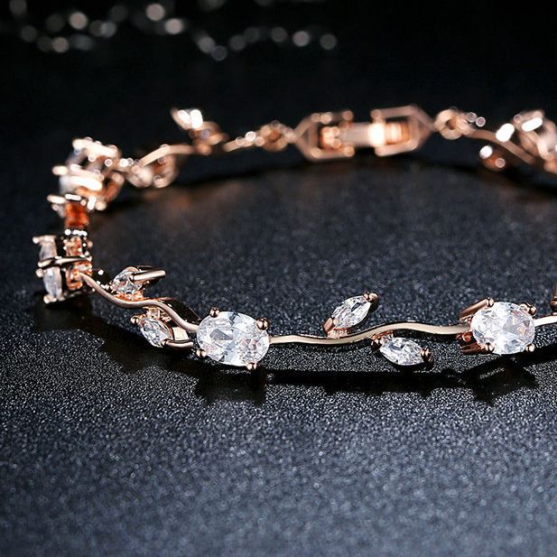 INS4010-BISAER Lovely White Gold Plated AAA Cubic Zirconia Gemstone Flower Vine 7 Inches Bracelet for Mothers