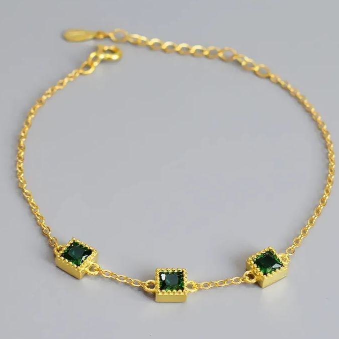 INS4036-Dazzling Women's 14K Yellow Gold Bracelet, Green Emerald Adjustable Design, Dainty Fashion Jewelry for Her