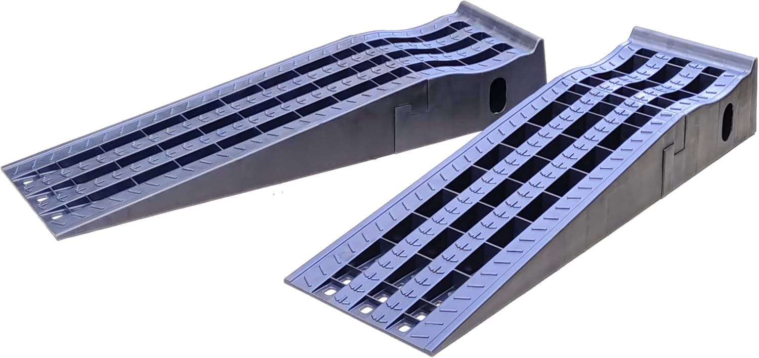 MaxxHaul 50709 Detachable Extendable Car Ramp Set 3250 Pound Capacity
