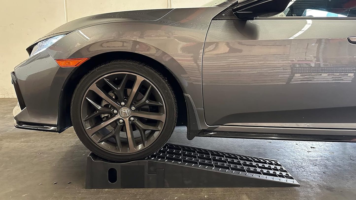 MaxxHaul 50709 Detachable Extendable Car Ramp Set 3250 Pound Capacity