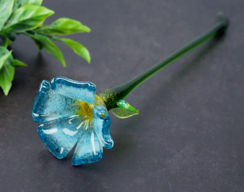 Blown Glass Forget Me Not Flower, Memorial Floral Gift Decor