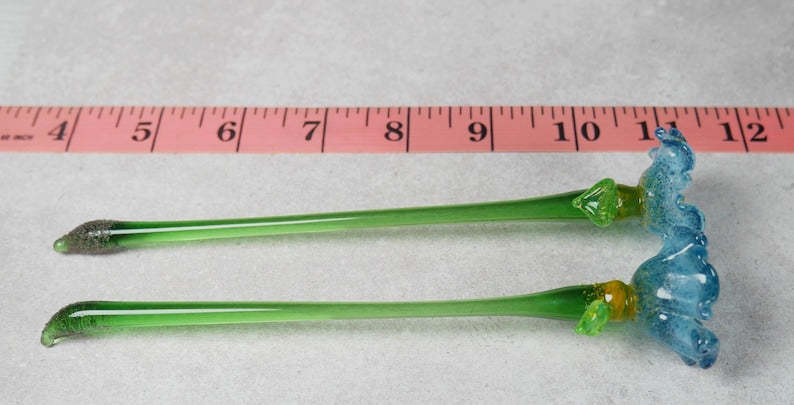 Blown Glass Forget Me Not Flower, Memorial Floral Gift Decor