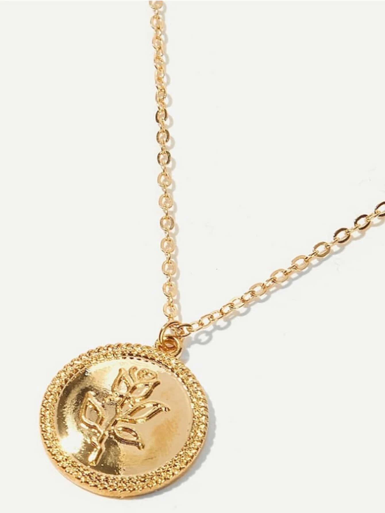 Flower Decor Round Charm Necklace