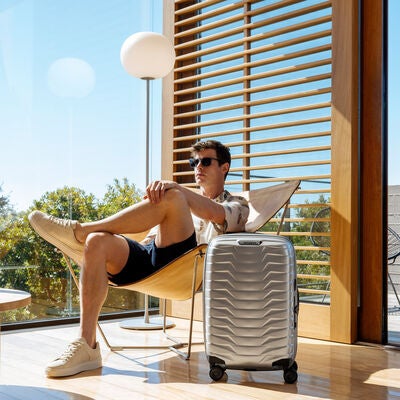 Proxis Global Carry-On Spinner in the color .