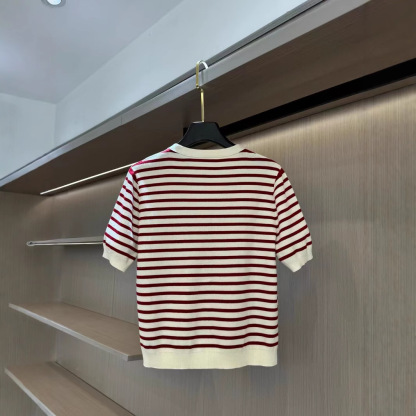 Casual, simple, classic color-blocked striped V-neck cardigan