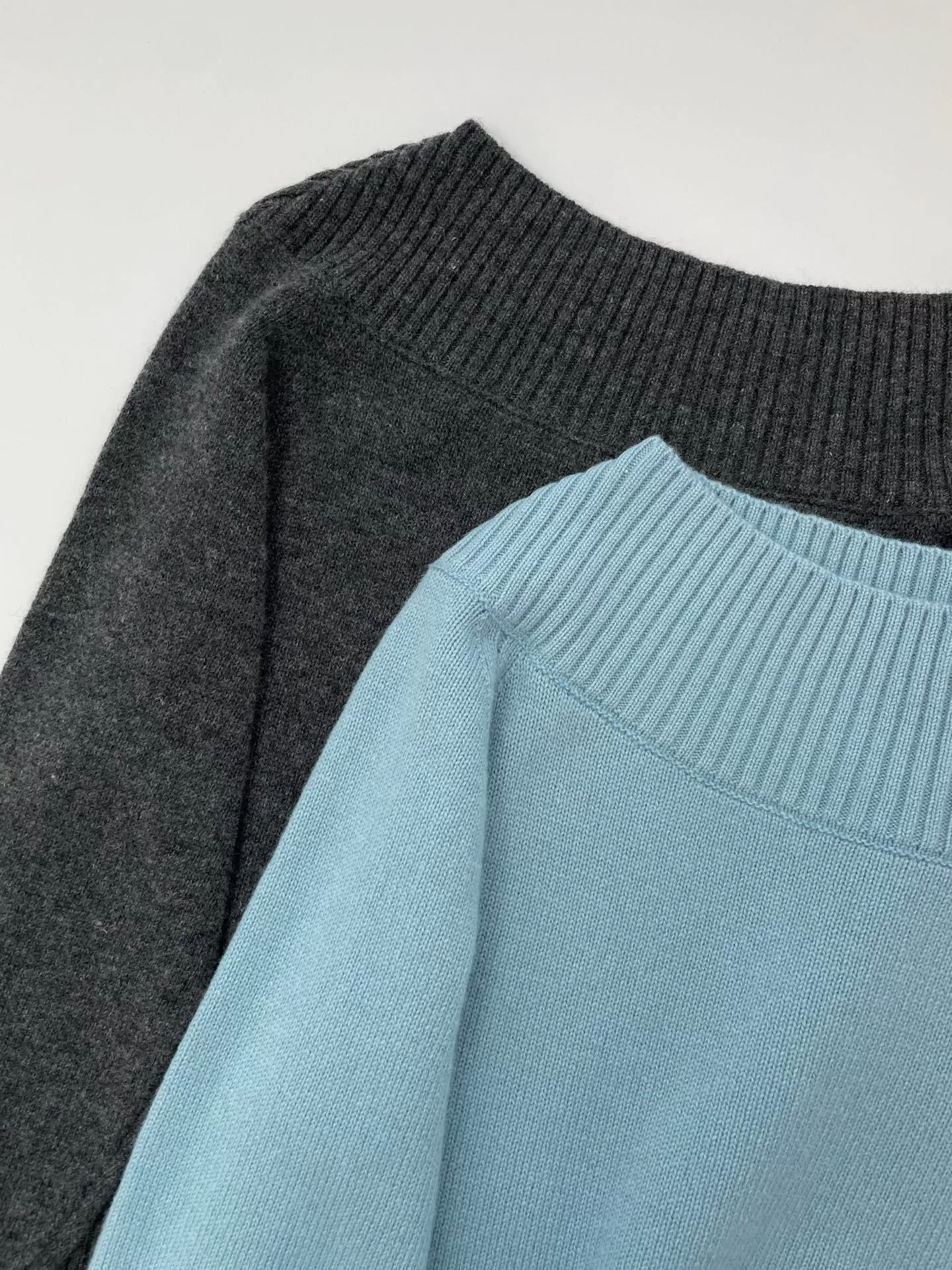 Women's Pullover Sweater Solid Color Off-Shoulder Knit Long-Sleeved Pullover Sweater Top