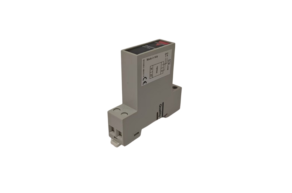 Carlo Gavazzi DT01 Line Terminator: Reliable Network Termination for Industrial Applications