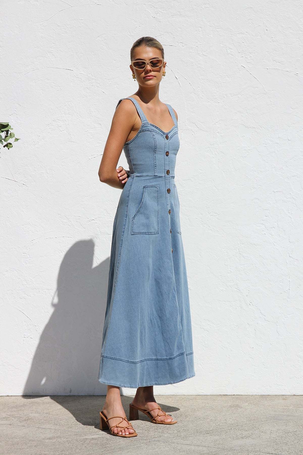 Danielle Dress BLUE DENIM-ROVOLE