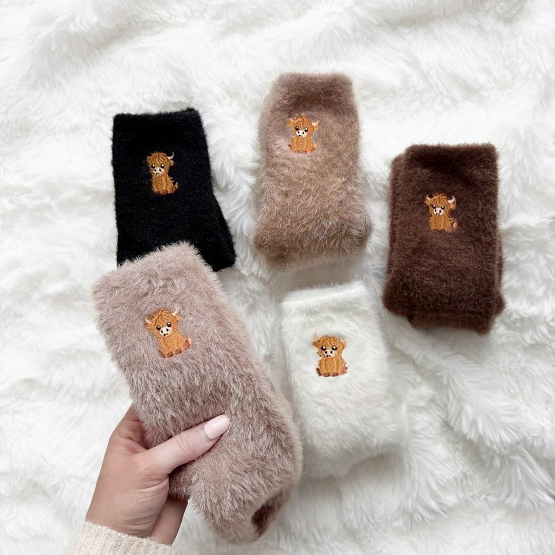 💕Warm Winter Sale 49% Off🐮Fuzzy Highland Cow Socks