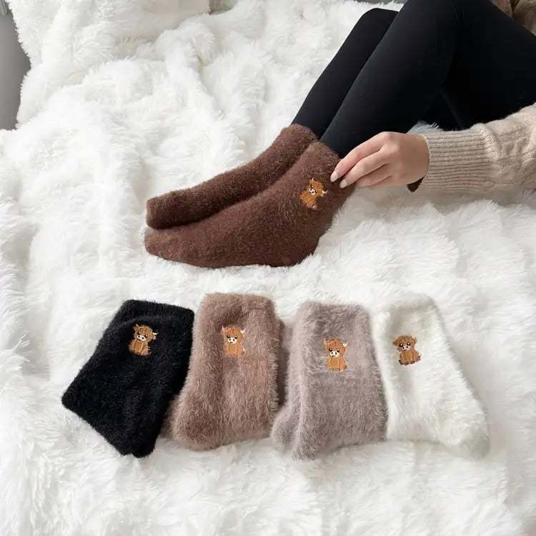 💕Warm Winter Sale 49% Off🐮Fuzzy Highland Cow Socks
