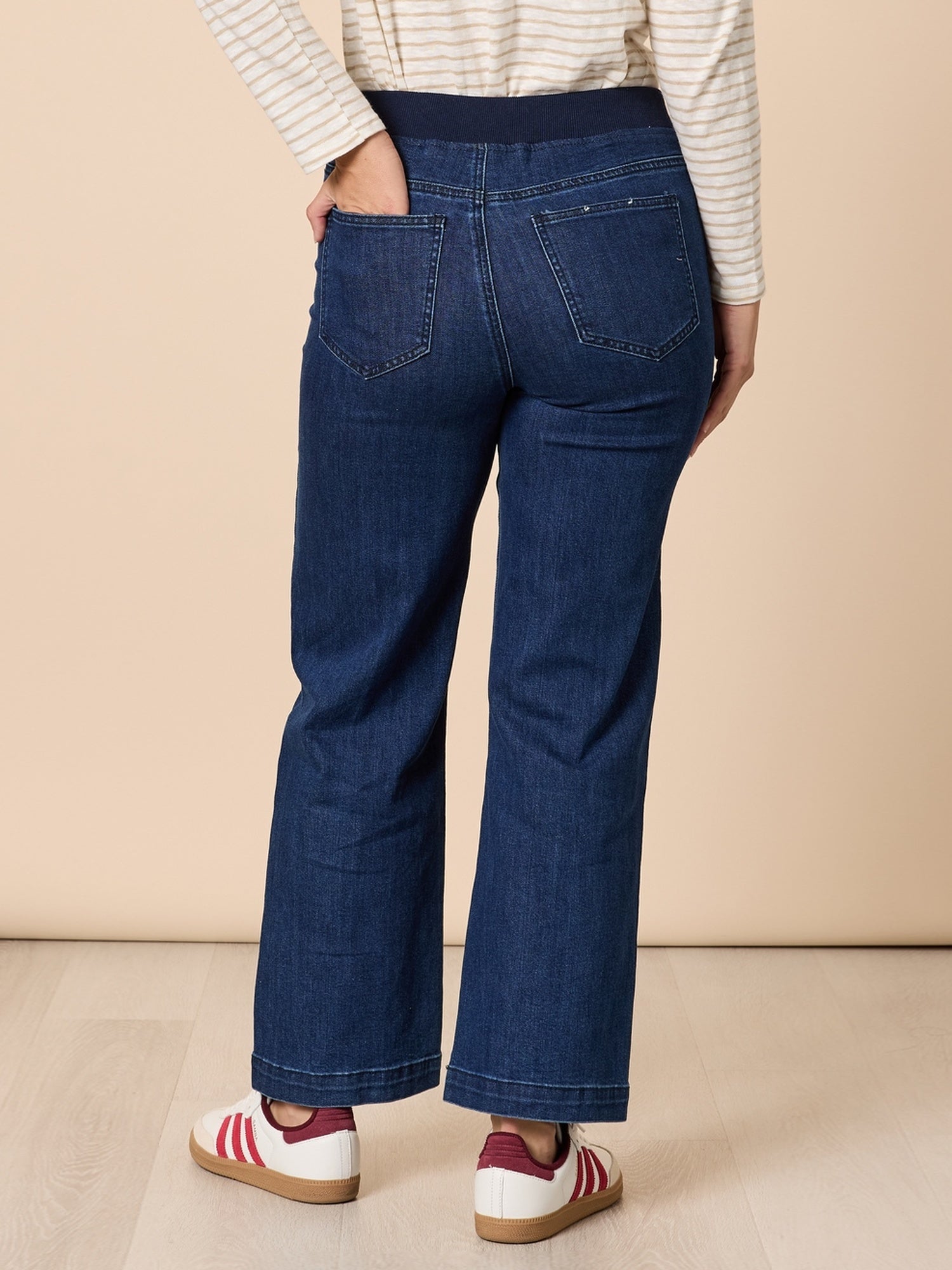 Carpenter Stretch Wide Leg Pull On Denim Jean