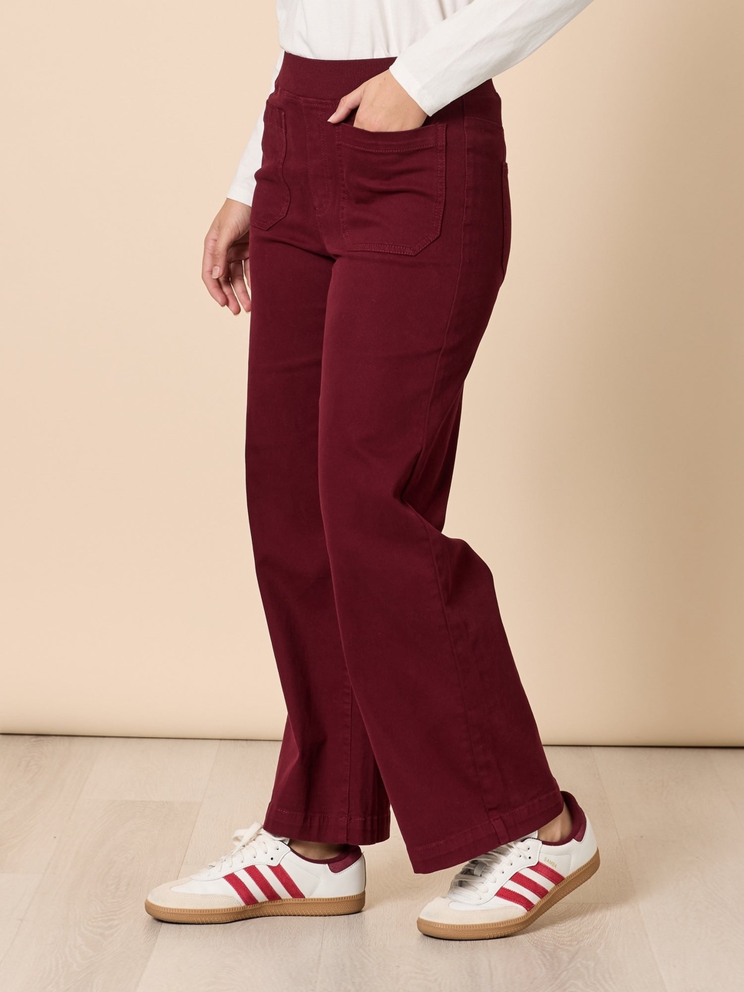 Carpenter Stretch Wide Leg Pull On Denim Jean
