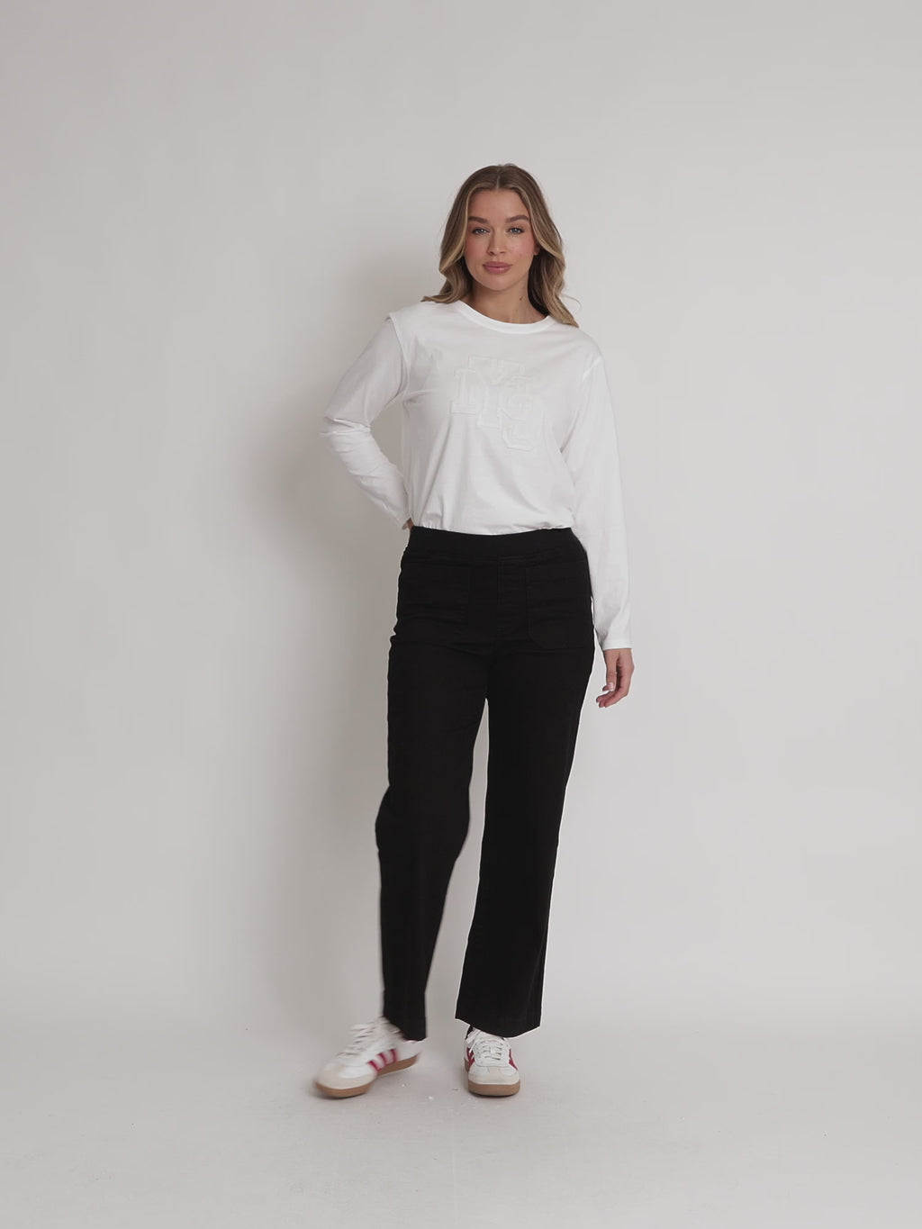Carpenter Stretch Wide Leg Pull On Denim Jean