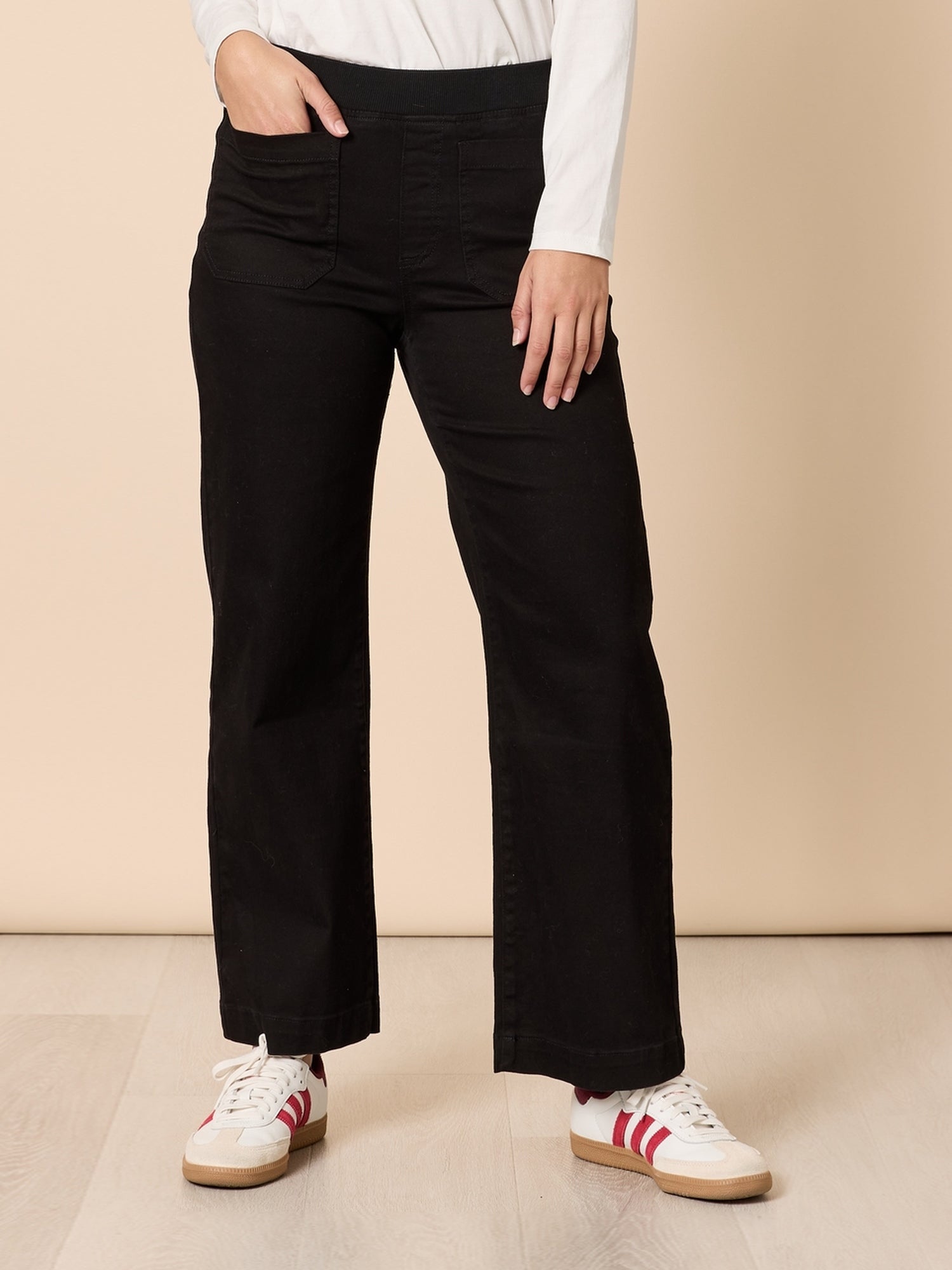 Carpenter Stretch Wide Leg Pull On Denim Jean