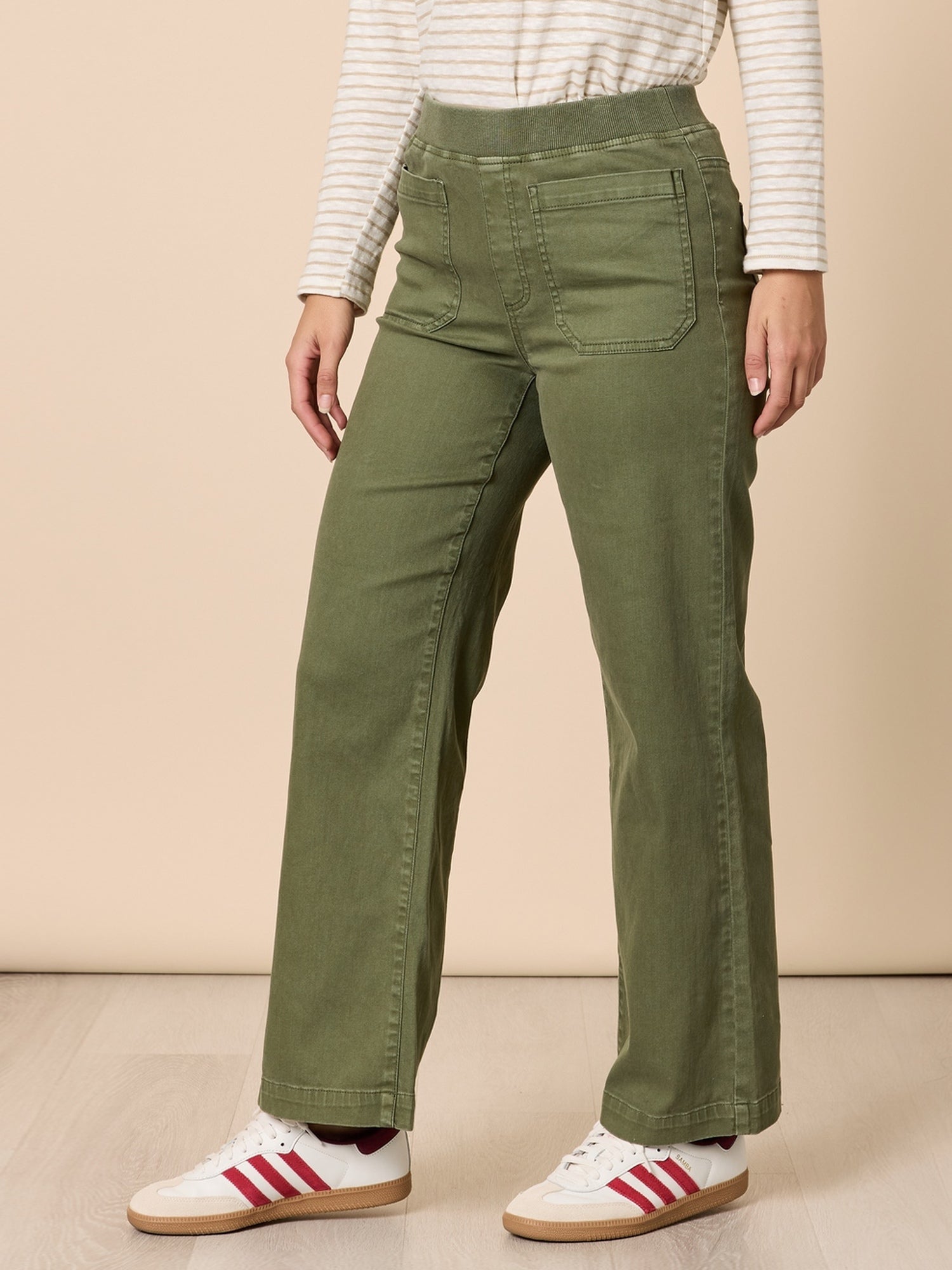 Carpenter Stretch Wide Leg Pull On Denim Jean