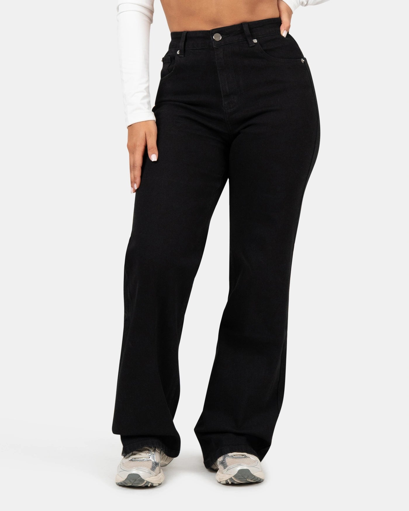 Curve-Hugging Relax – High-Waist – Black