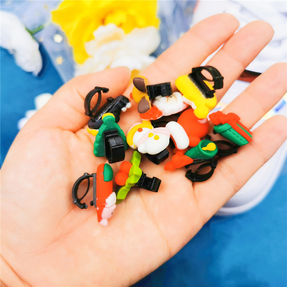 White Shoe Autumn/Winter Custom Shoelace Charm – Christmas Grass Air Force One Decor