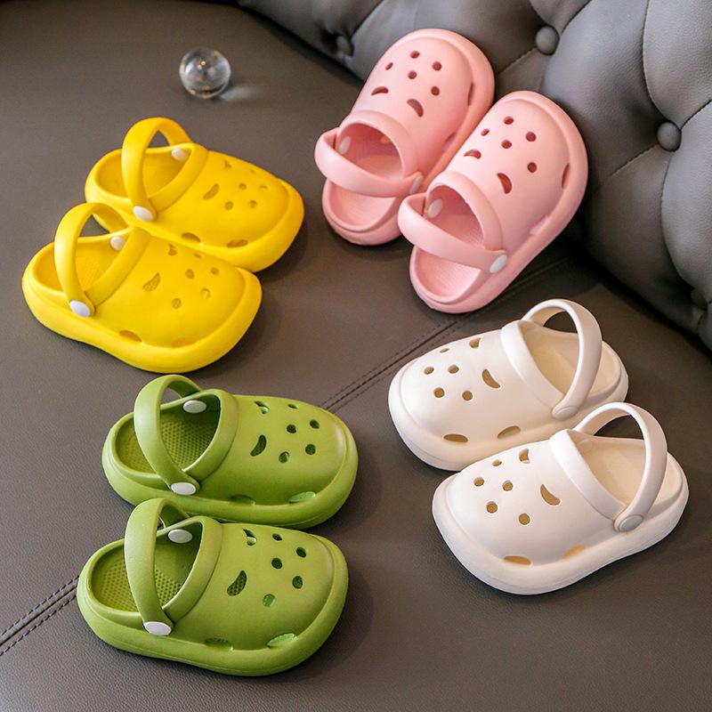 Summer Kids' Soft-Soled Non-Slip Clogs - Closed-Toe Indoor Slippers & Beach Sandals
