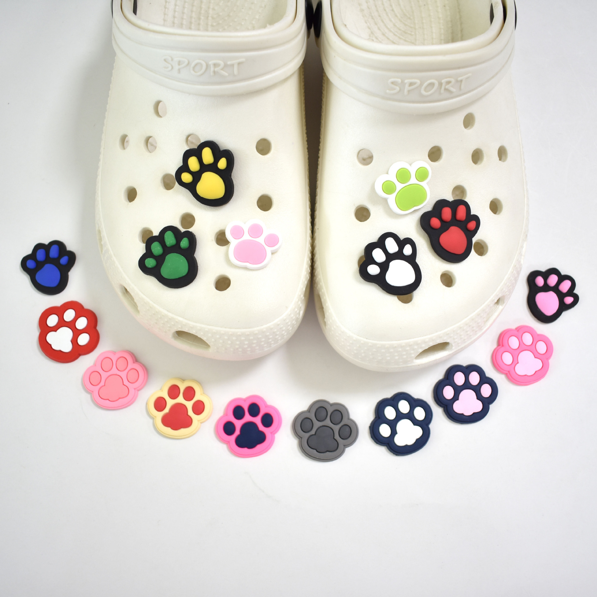 Animal footprint shoe flowers, detachable PVC soft rubber shoe buckles, hole shoe jewels decorations