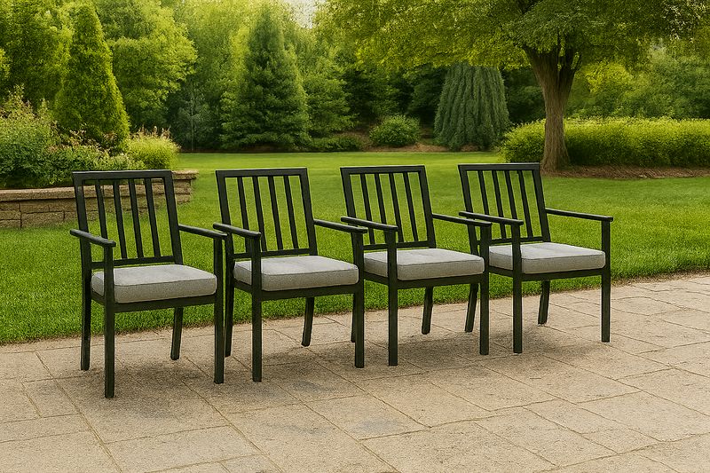 Juego de 4 Sillas de Exterior Metálicas Negras con Cojín Gris 56 cm x 60 cm x 90 cm-Vitaaurorabelle