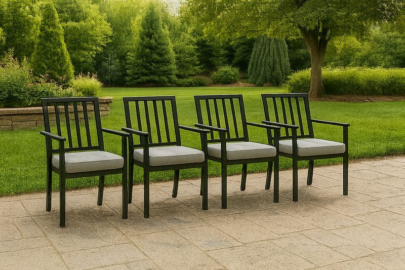 Juego de 4 Sillas de Exterior Metálicas Negras con Cojín Gris 56 cm x 60 cm x 90 cm-Vitaaurorabelle