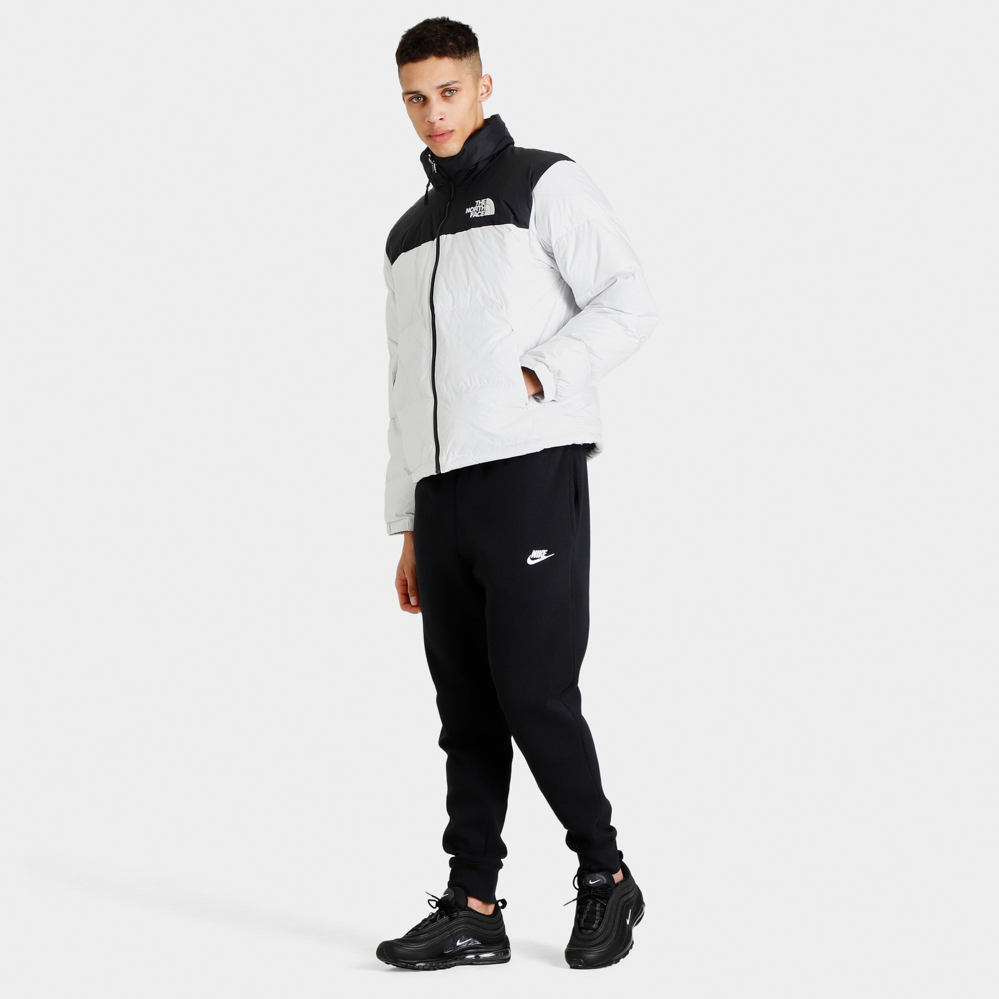 The Nothtrth Fathtce 1996 Retro Nuptse Jacket TNF White / TNF Black