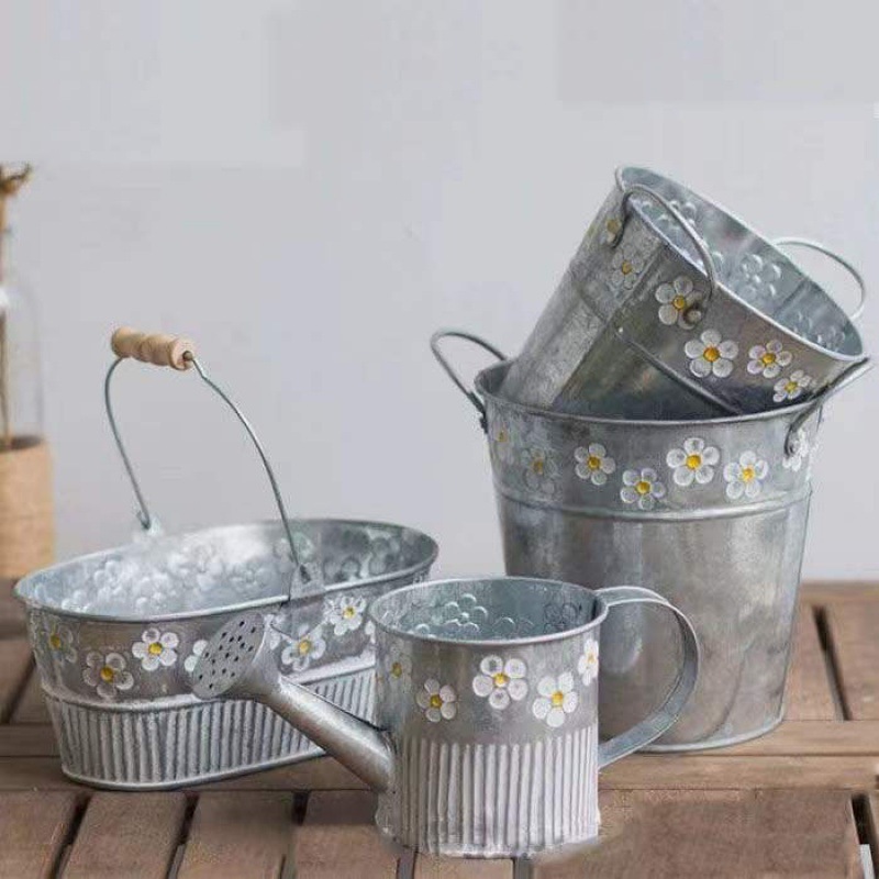 Stylish Iron Flower Container for Succulents and Floral Arrangements